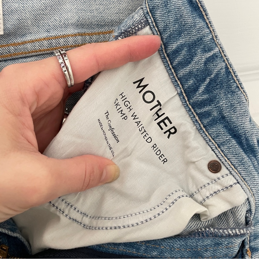 MOTHER high waisted rider skimp jeans in the confession wash size 28 - Picture 4 of 8